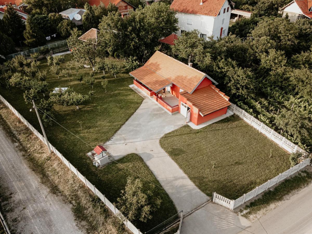 Vikendica Castanea Banja Zdrelo Holiday home *